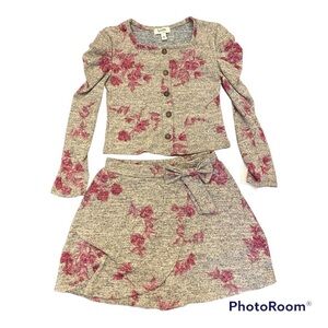 Speechless Kids 2 piece set Size M NWT